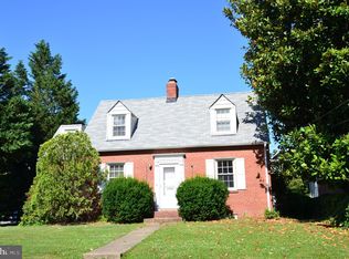 2811 Valley Dr, Alexandria, VA 22302