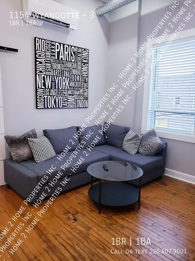 3-1154 wyandotte — Photo 1