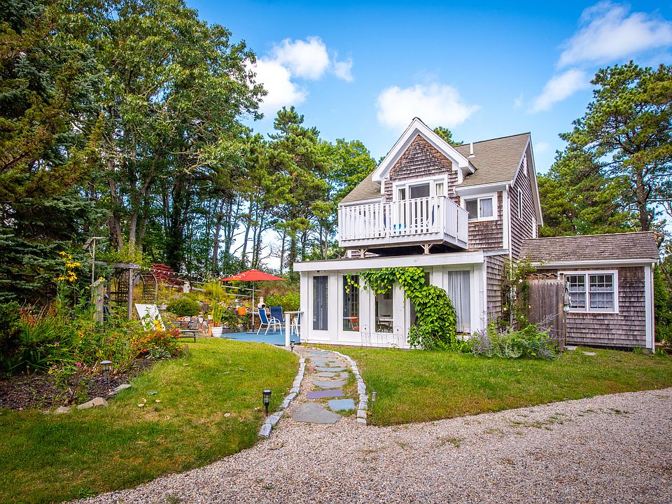 1st image of 122 Gull Pond Rd