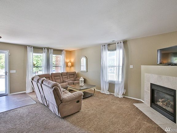 4th image of 19417 105th Avenue Ct E