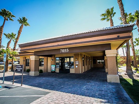 Leasing Office Entrance