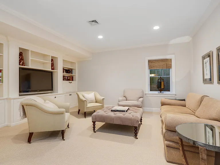 32 Reynolds Pl #A — Photo 16