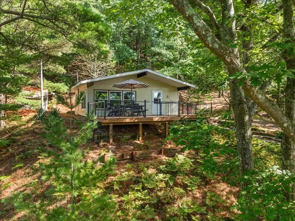 56 S Lighthouse Dr, Mears, MI 49436