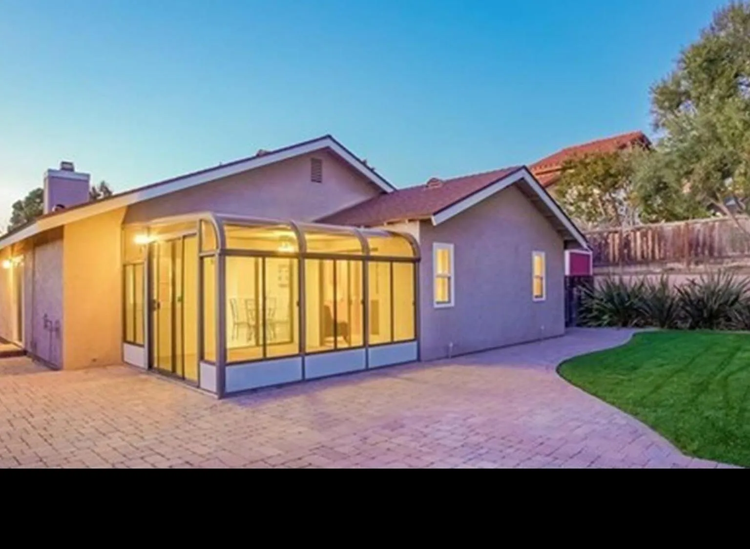 378 Bay Leaf Dr — Photo 2