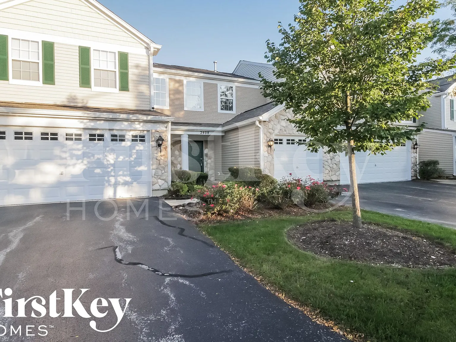 2 bed, 1.5 bath, 1197 sqft, $2,755 — Photo 2