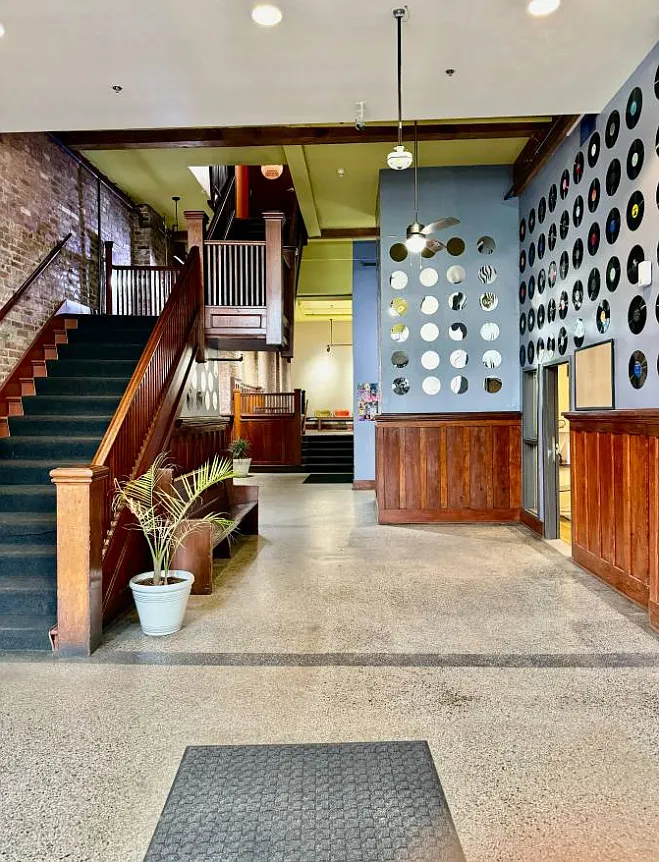 OK Hotel Apartments — Photo 2
