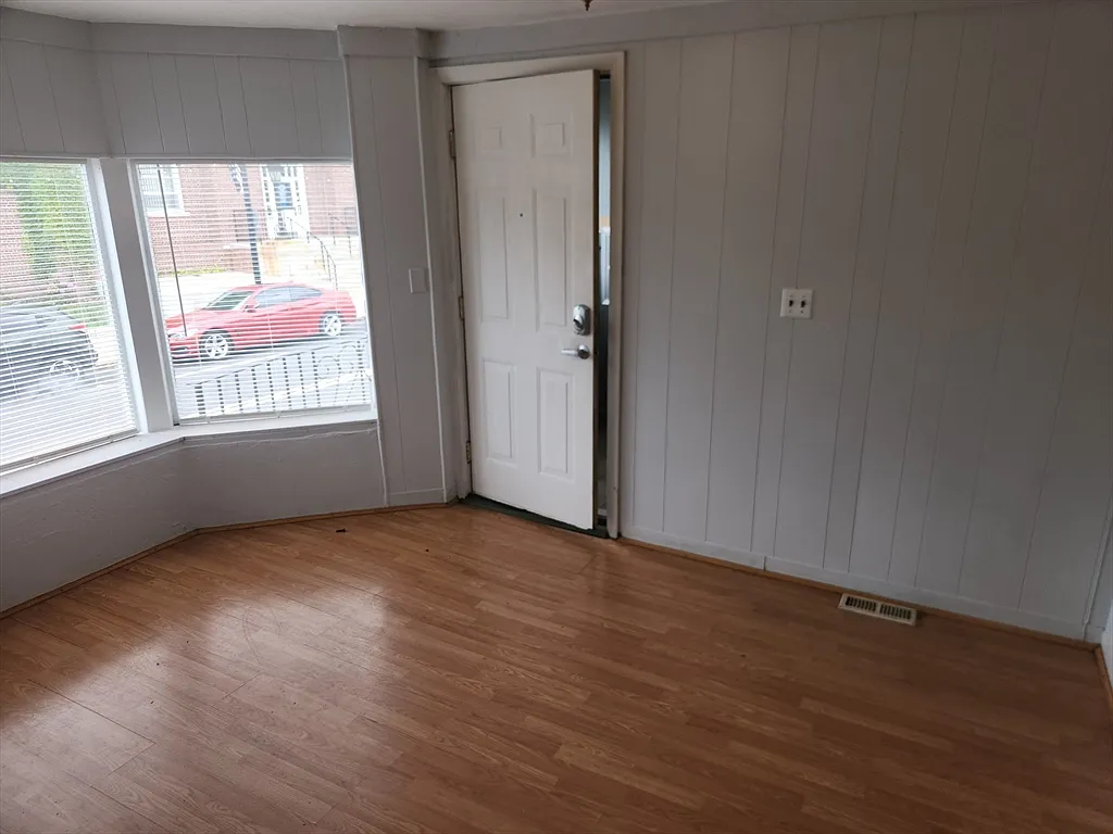 1 bed, 1.0 bath, 600 sqft, $2,000 — Photo 1