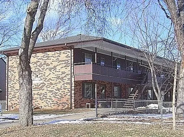 2420 E St #1, Lincoln, NE 68510