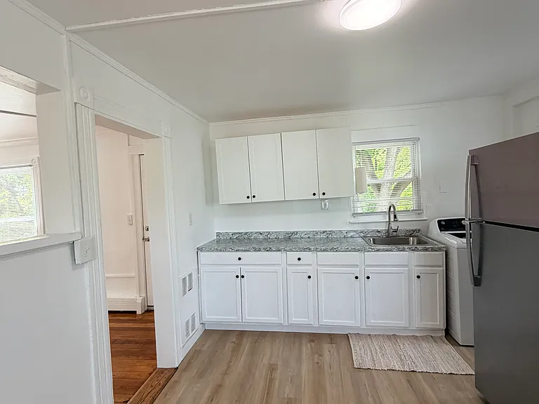 35 Maud St #2 — Photo 1