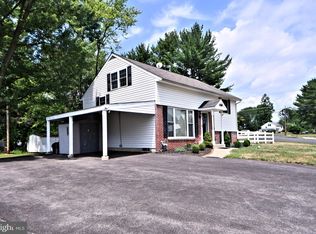 1201 Wayfield Dr, Norristown, PA