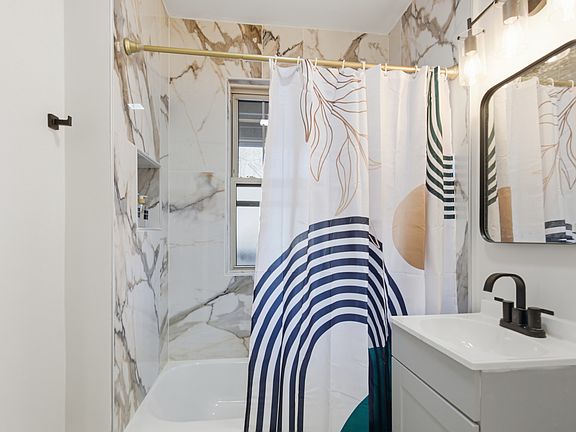 5th image of 706 Metropolitan Ave Floor 1