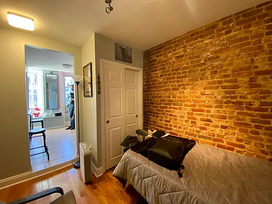 Rented by Hagstrom Management Inc | media 7