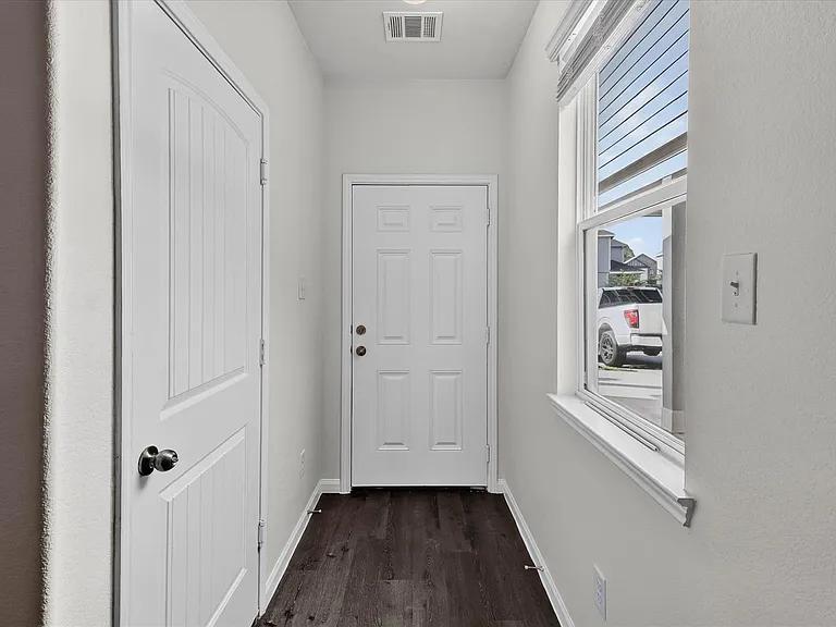 24839 Goldoni Dr — Photo 6