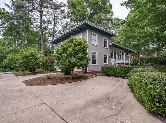 3rd image of 1801 Westover Ct