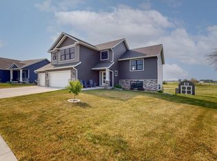 1198 Corrine Ln NW, Stewartville, MN 55976