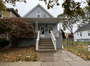 1135 3rd St, Wyandotte, MI 48192