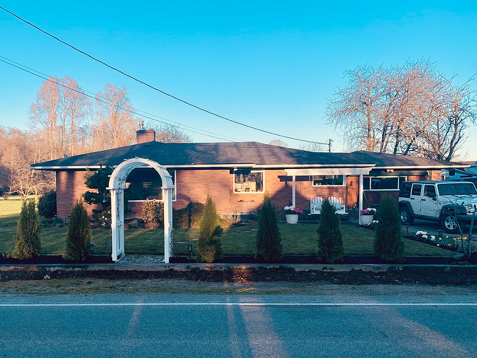 2nd image of 22729 Pioneer Hwy