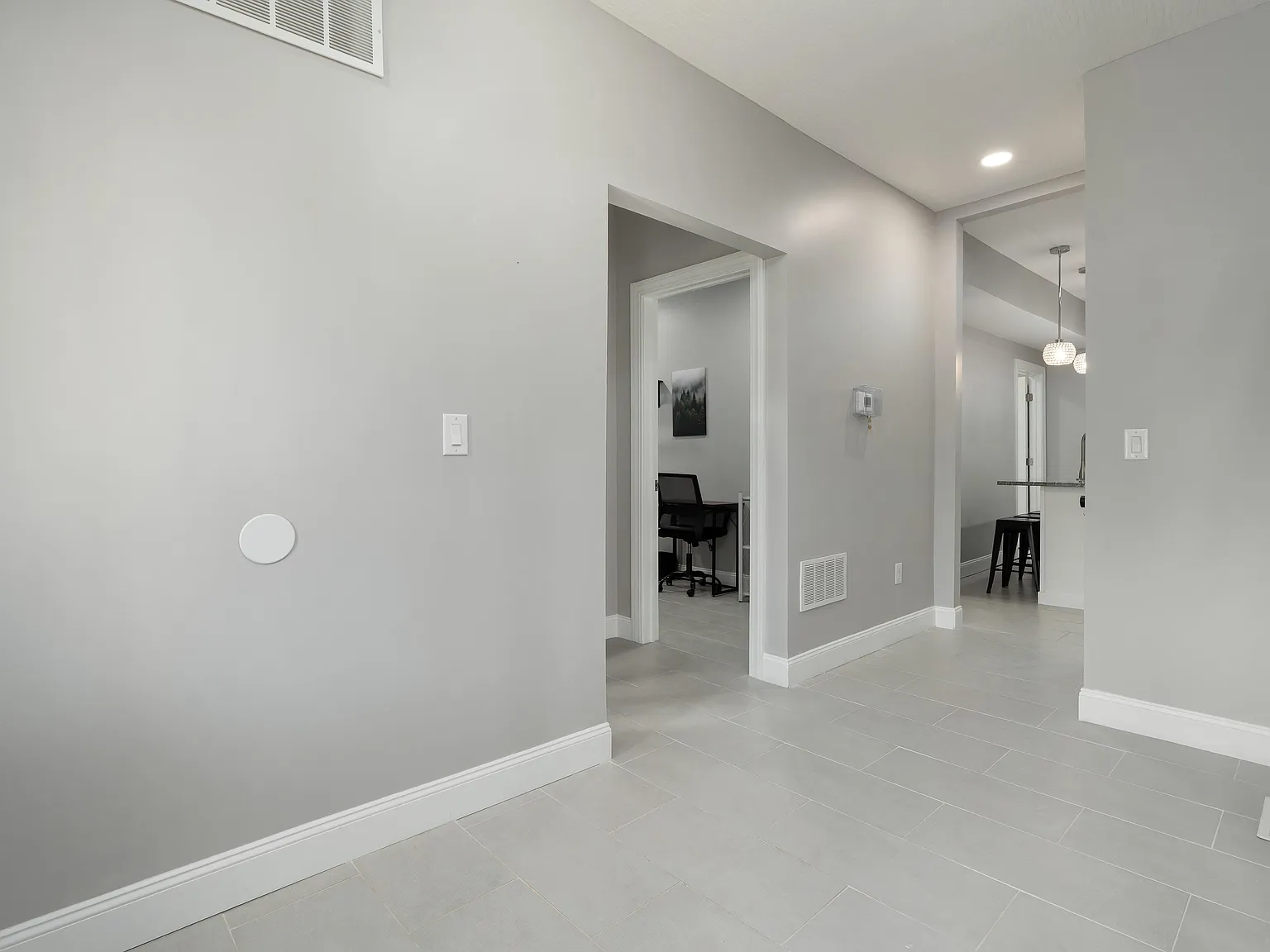 4 bed, 3.0 bath, 1806 sqft, $1,252 — Photo 4