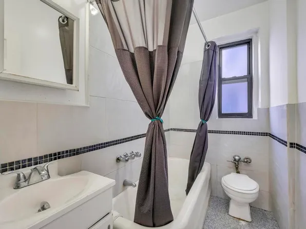 2020 East 41st Street image 16 of 18