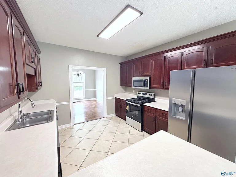 192 Rosecliff Dr — Photo 21