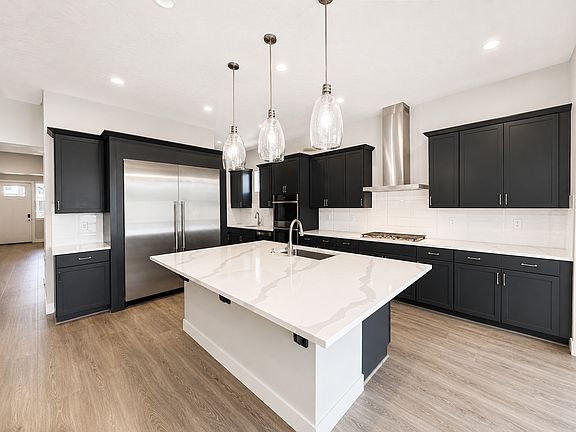2nd image of 53 E Moorhen Dr