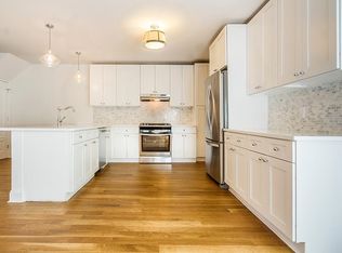 40 W 19th St, Bayonne, NJ