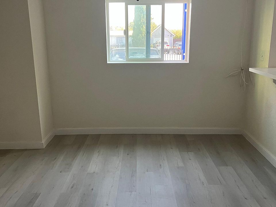 2nd image of 300 N Carmelo Ave
