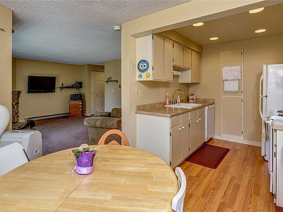 5th image of 14302 126th Ave NE APT E101