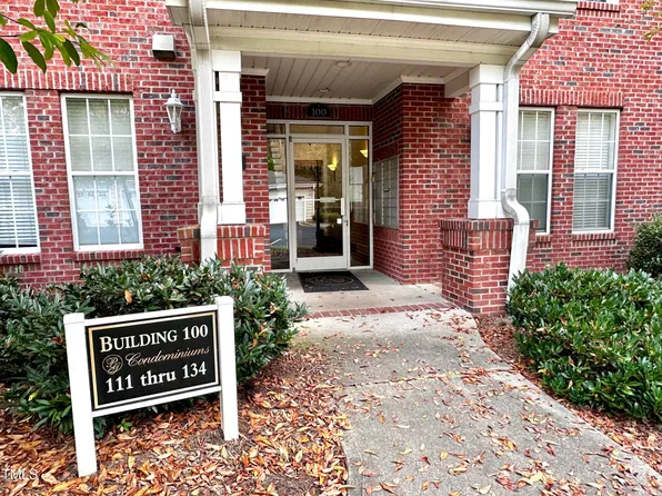134 Providence Glen Dr, Chapel Hill, NC 27514