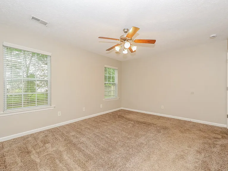4412 Sandpiper Ln — Photo 10