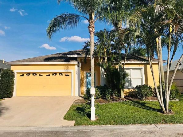 1242 Olympic Cir, Greenacres, FL 33413