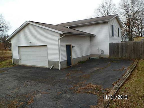 2nd image of 148 Breanna Ln