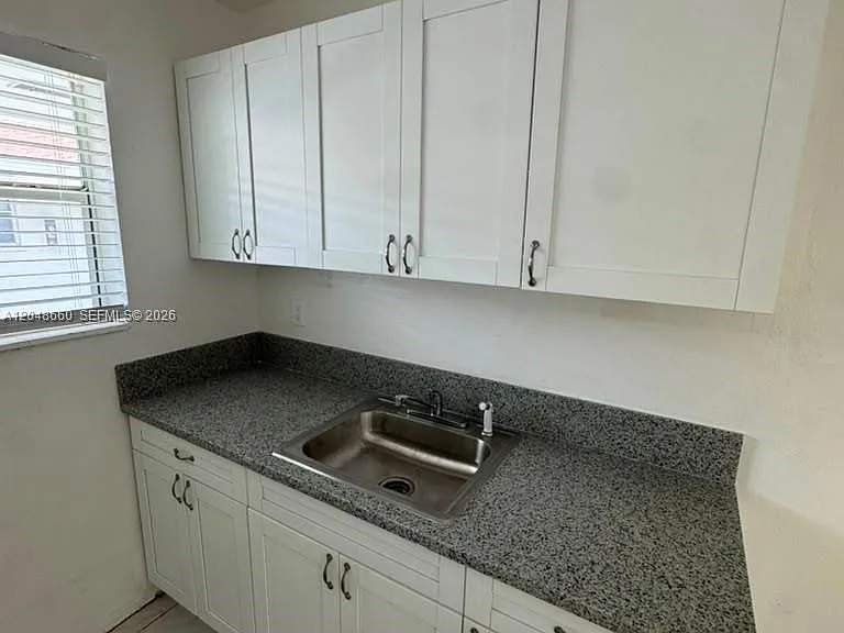 16001 NE 18th Pl #3 — Photo 9