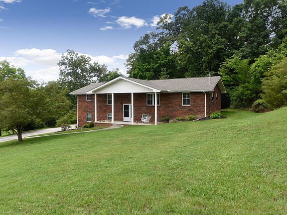 2nd image of 2817 Mary Emily Ln