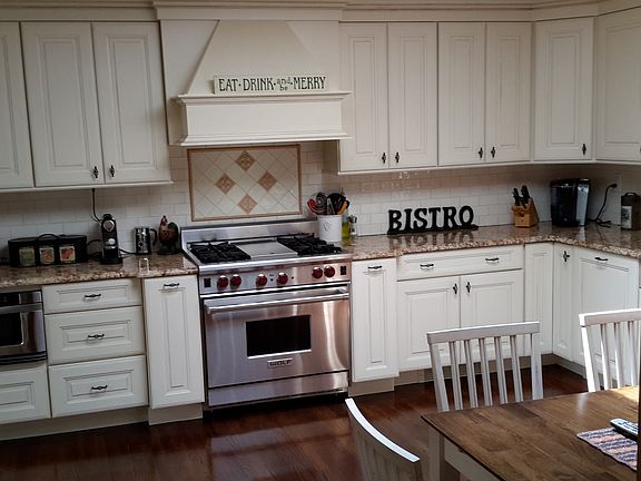 3rd image of 7 Chestnut Park Ct