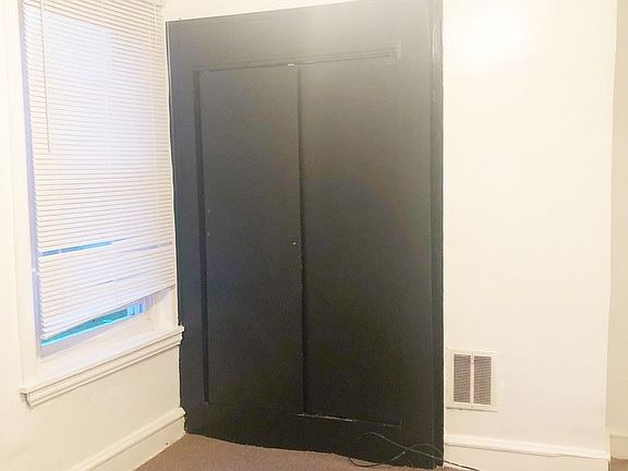 4th image of 4466 N Gratz St