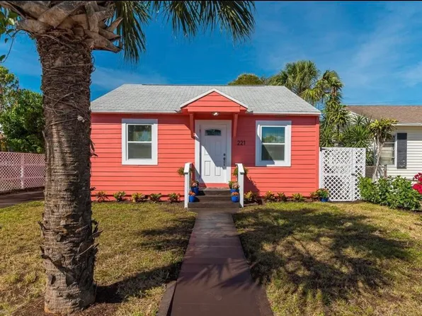 221 S C St, Lake Worth, FL 33460