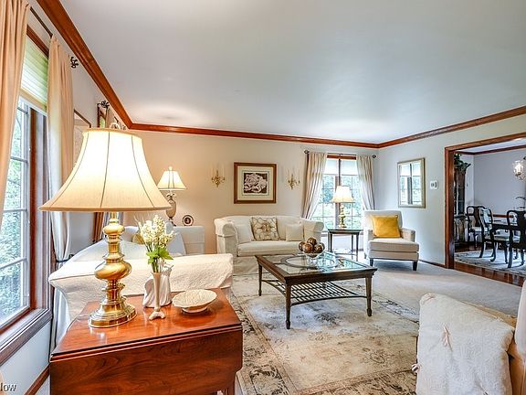 3rd image of 1887 Orchard Dr