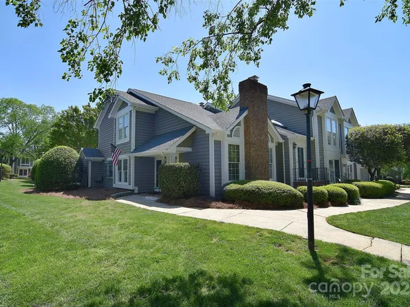 8257 Legare Ct, Charlotte, NC 28210