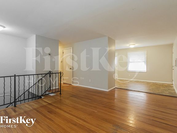 2nd image of 10342 Heather Hills Rd