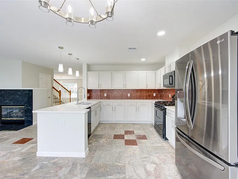 9611 Lasbury Dr — Photo 9