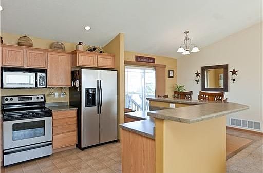 4th image of 205 Cattail Ln