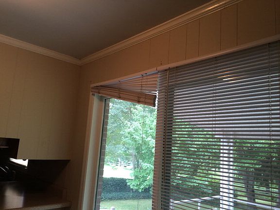 2nd image of 207 Nottingham Dr