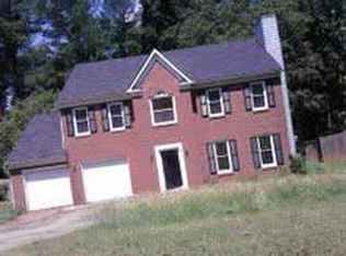 811 Fox Valley Dr, Stone Mountain, GA 30088