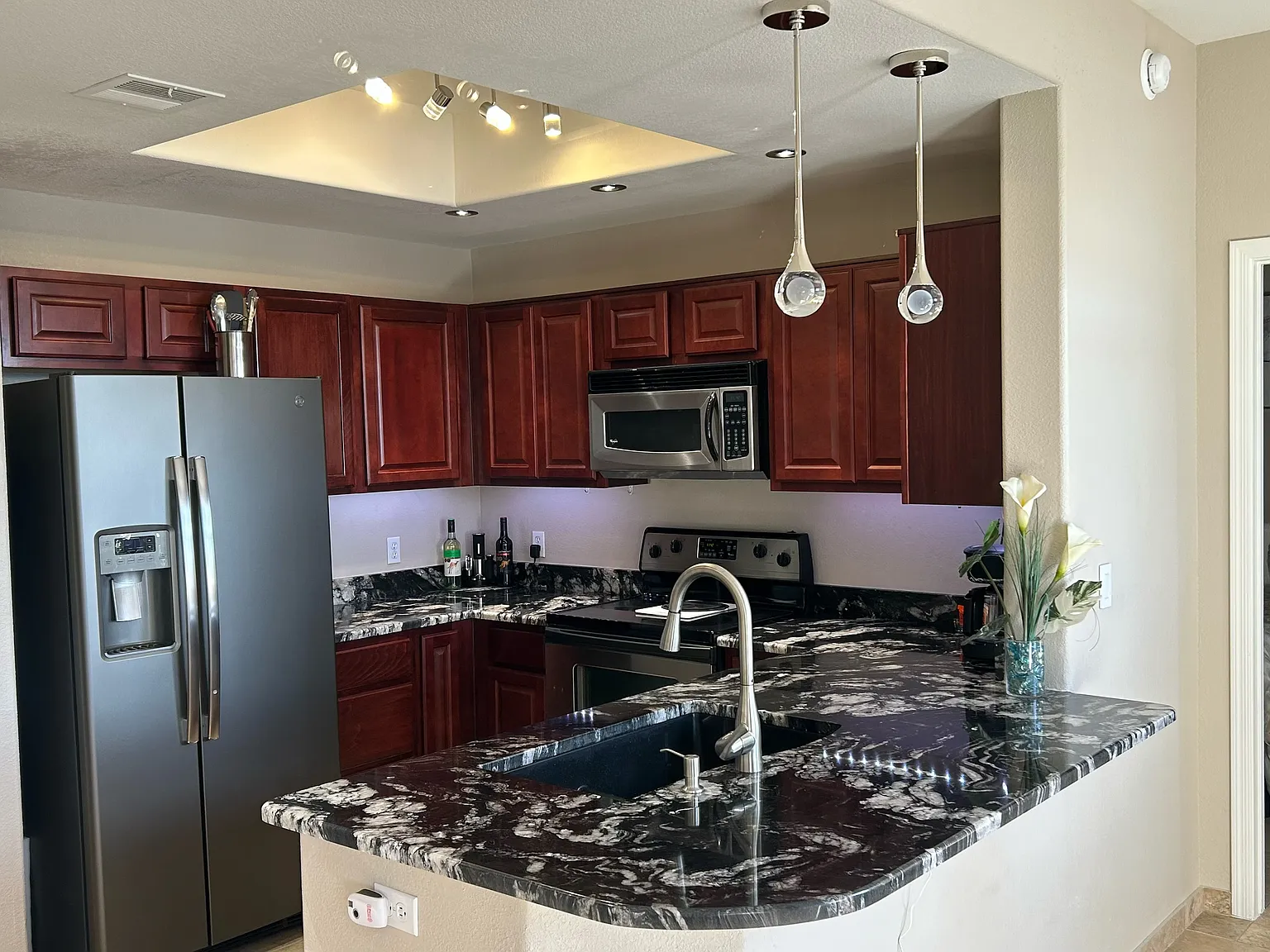 E Lakewood Pkwy E, Phoenix — Photo 3