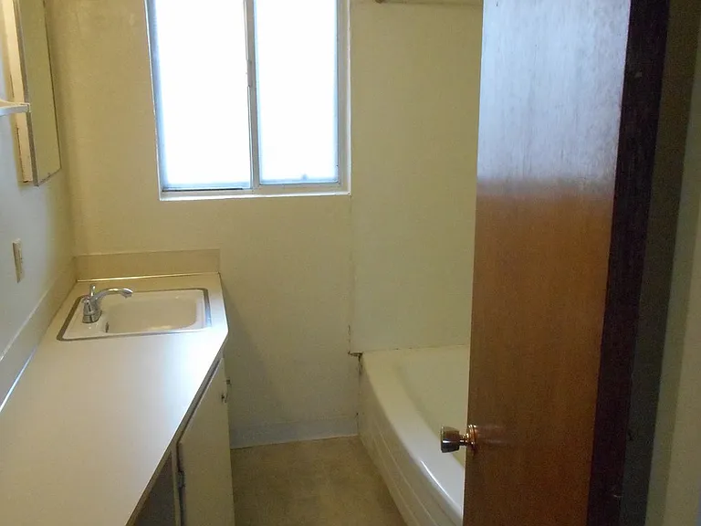 1647 Mill St — Photo 9