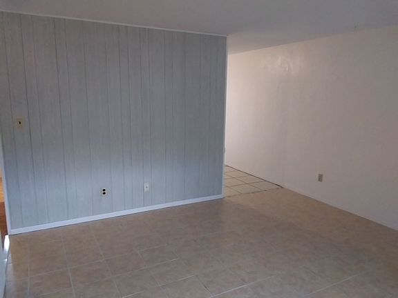 3rd image of 305 Magnolia St #A