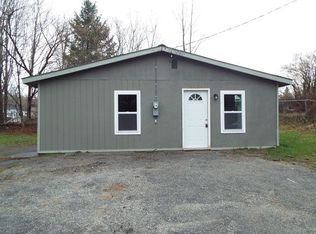 11 McHugh Rd, Graniteville, VT 05654