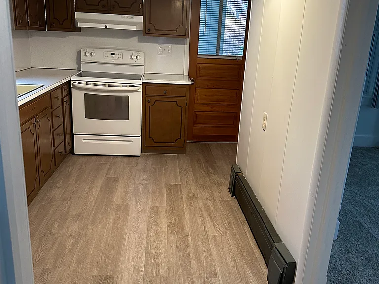 525 Duwell St — Photo 8