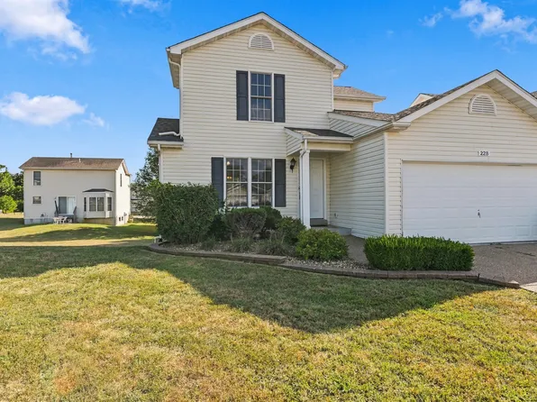 228 New Richmond Dr, Wentzville, MO 63385